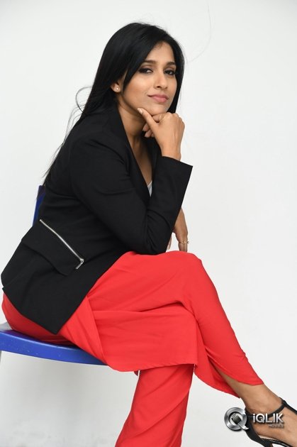 Rashmi-Gautam-Interview-About-Next-Nuvve-Movie